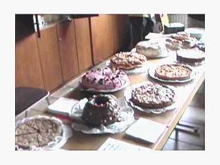 Osterbasar 2002 / Kuchen, Kuchen, Kuchen